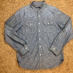 American Eagle Outfitters Long Sleeve Button Down